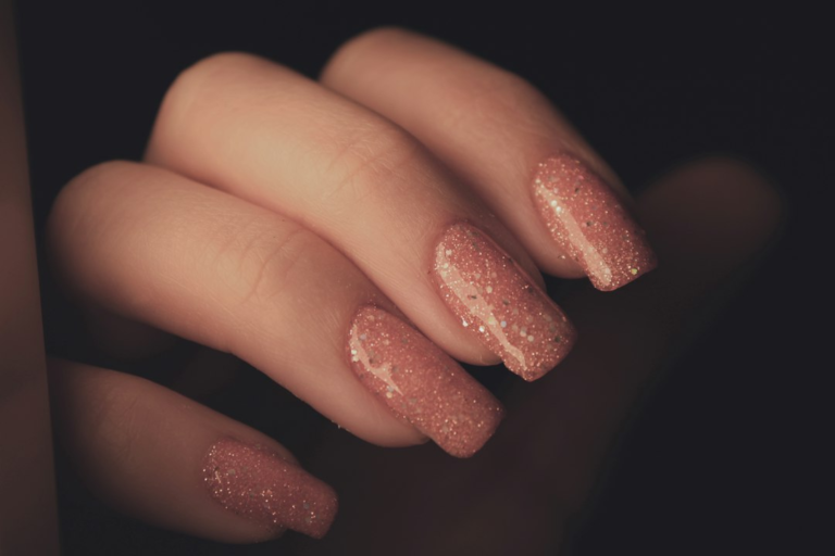 Short natural manicure suitable for BIAB in Leiden